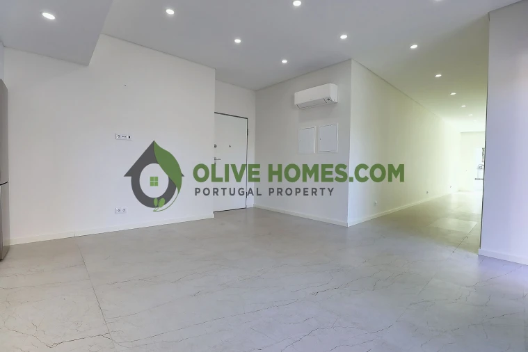 Apartamento T1 para Venda em Quarteira Foto 9