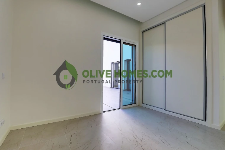 Apartamento T1 para Venda em Quarteira Foto 18