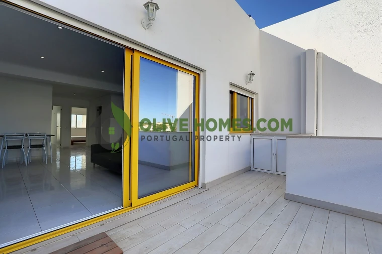 Apartamento T2 para Venda em Quarteira Foto 6