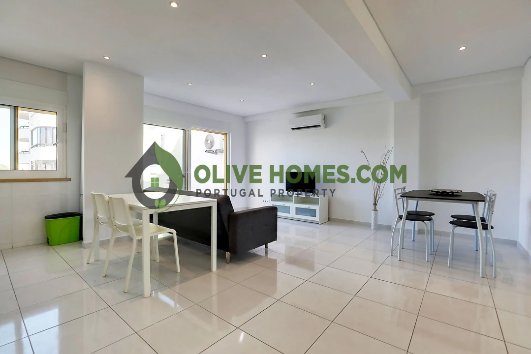 Apartamento T2 para Venda em Quarteira Foto 2