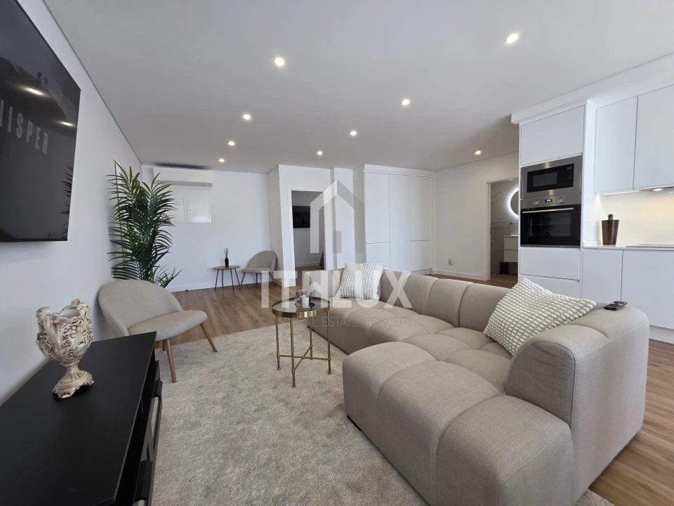 Apartamento T2 para Venda em Olhão Foto 9