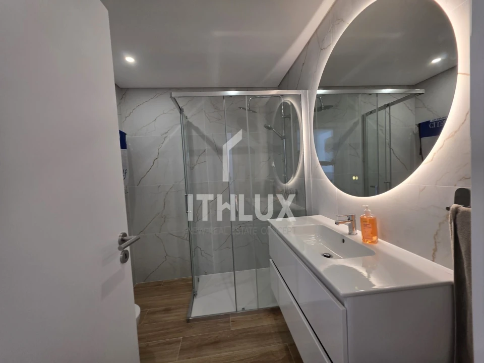 Apartamento T2 para Venda em Olhão Foto 19