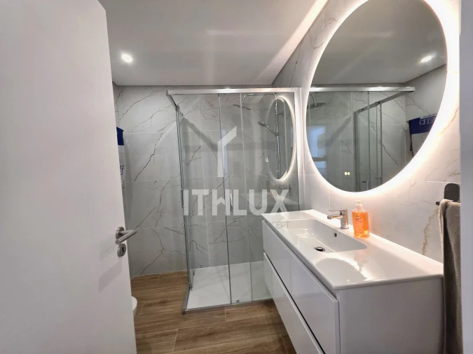 Apartamento T2 para Venda em Olhão Foto 8