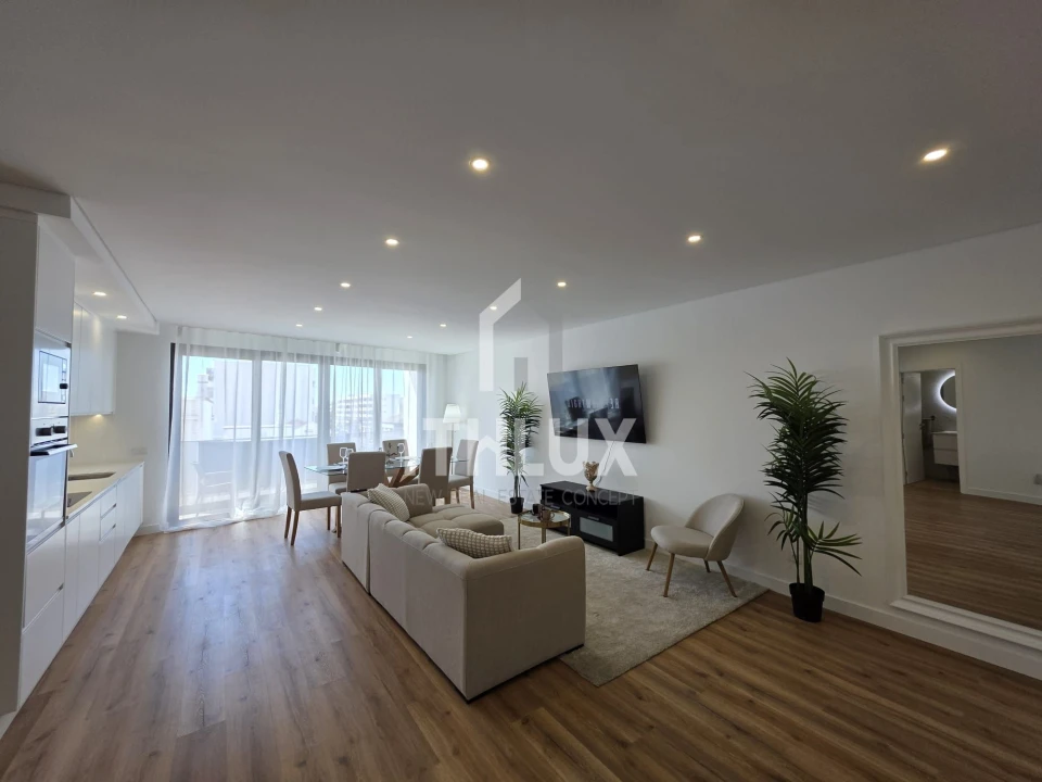 Apartamento T2 para Venda em Olhão Foto 1