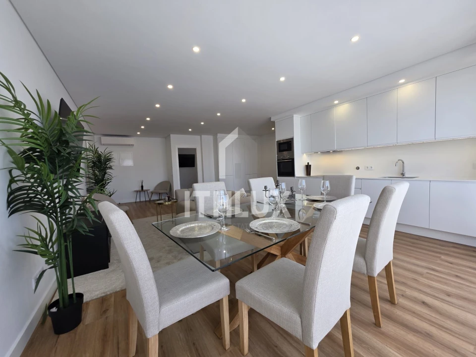 Apartamento T2 para Venda em Olhão Foto 17