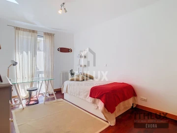 Apartamento T3 para Arrendamento em Beja (Santiago Maior e São João Baptista)