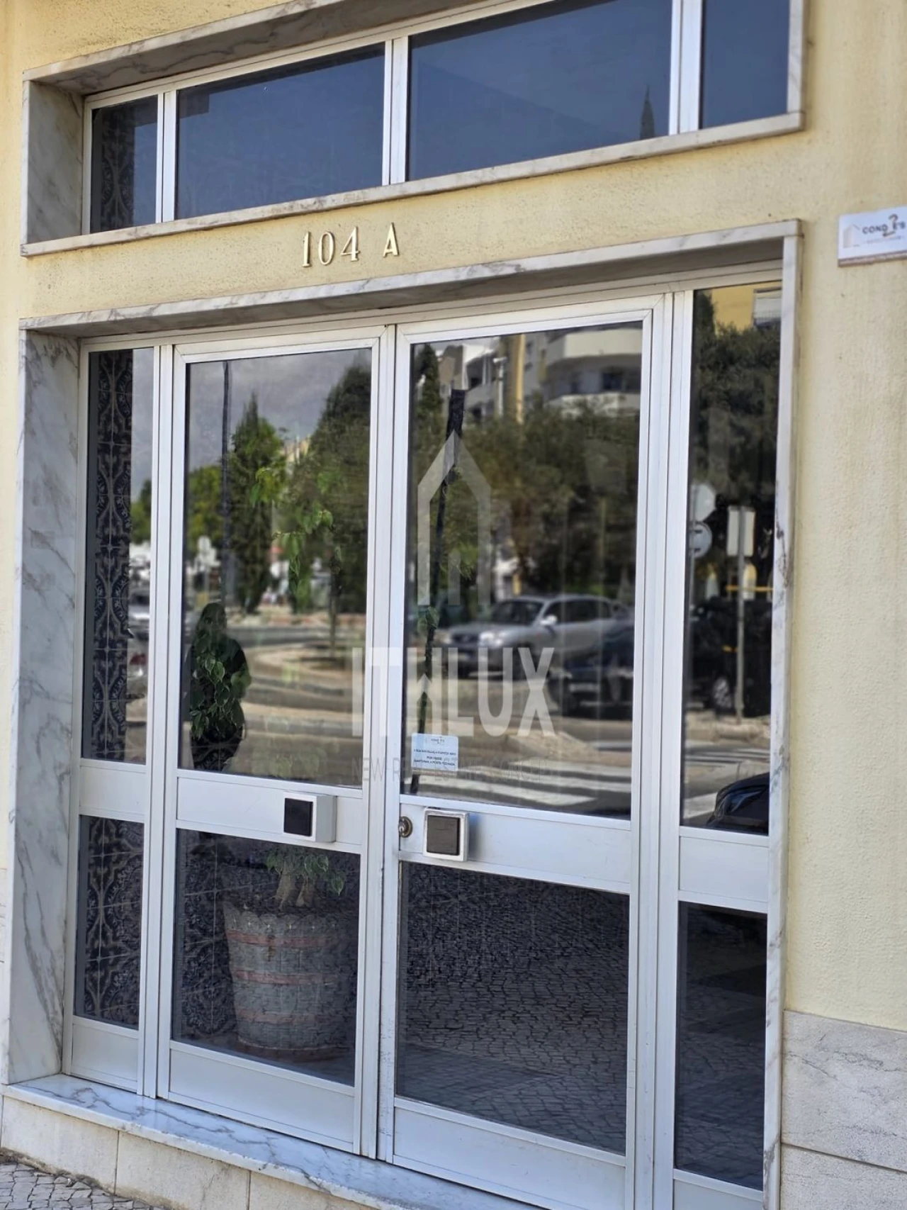 Apartamento T3 para Venda em Olhão Foto 9