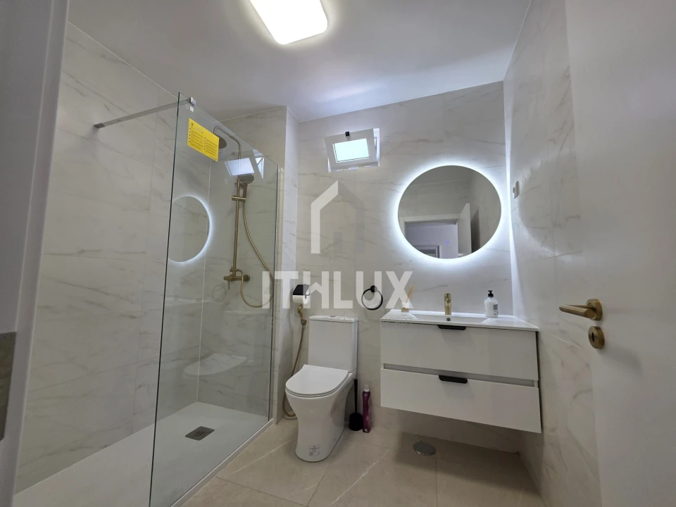 Apartamento T3 para Venda em Olhão Foto 3