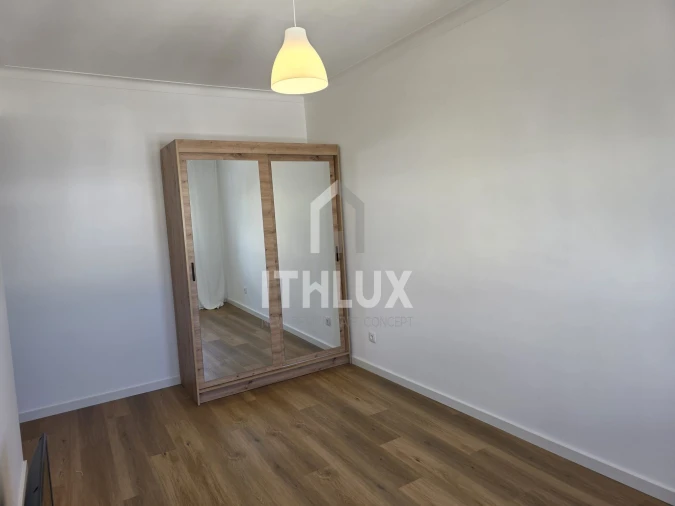 Apartamento T3 para Venda em Olhão Foto 19