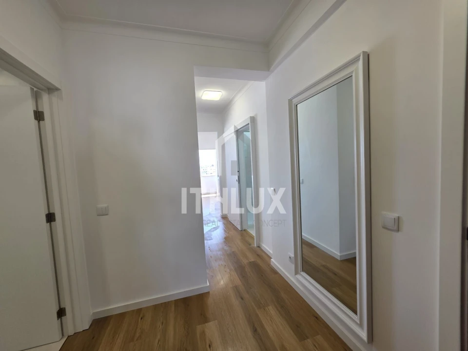 Apartamento T3 para Venda em Olhão Foto 17
