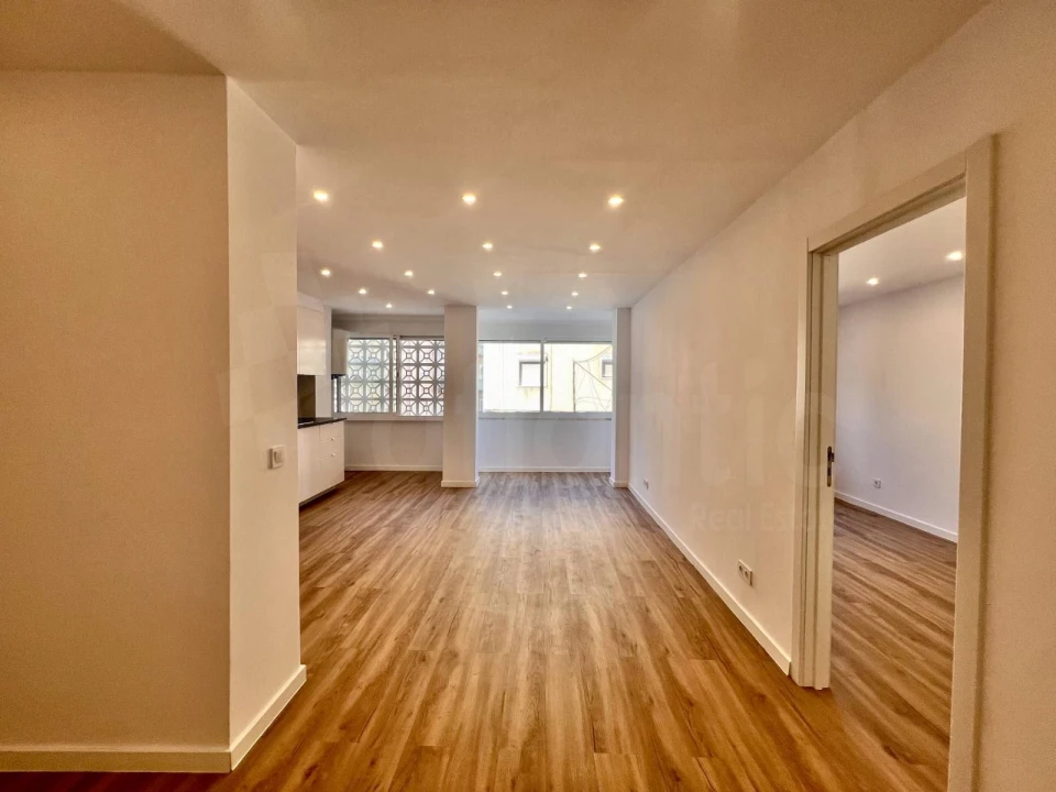 Apartamento T2 para Venda em Encosta do Sol Foto 1
