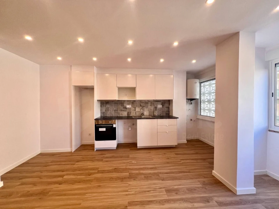 Apartamento T2 para Venda em Encosta do Sol Foto 4