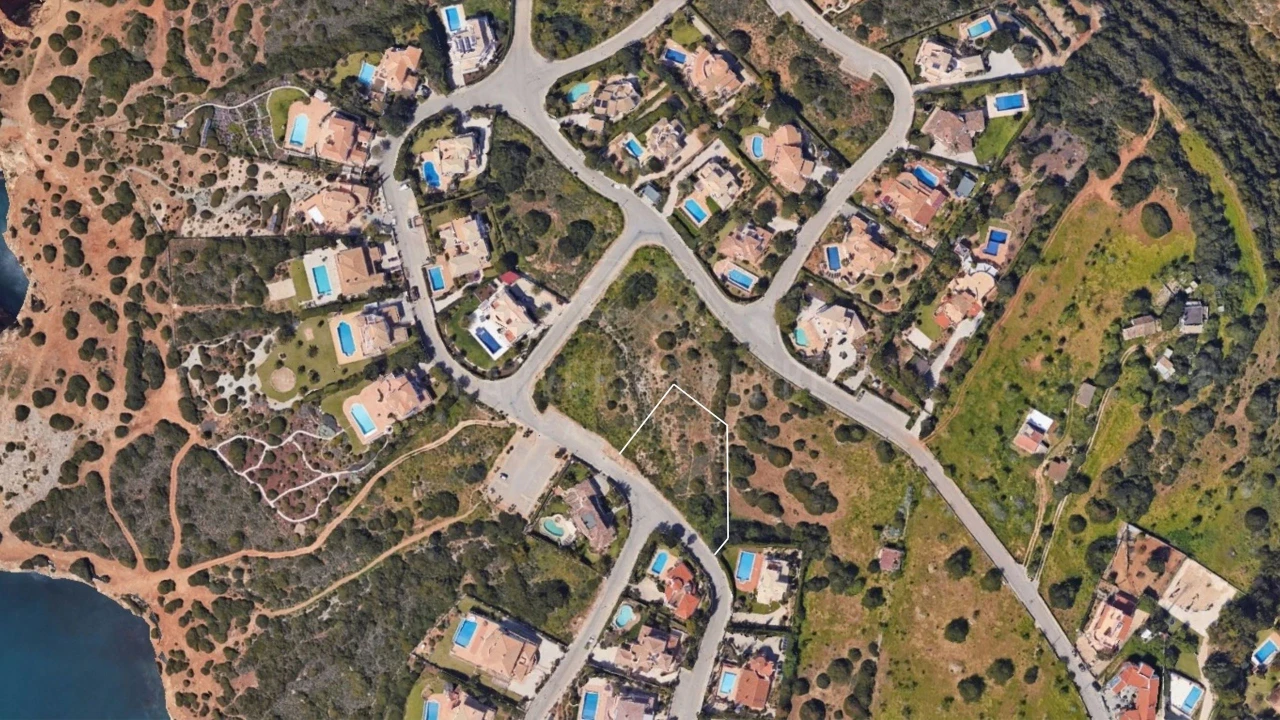 Terreno para Venda em Lagoa e Carvoeiro Foto 1