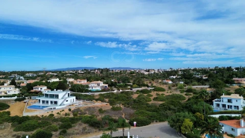 Terreno para Venda em Lagoa e Carvoeiro