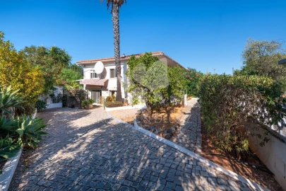 Moradia T3 para Venda em Loule (São Clemente)