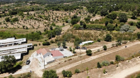 Quinta T1 para Venda em Alpedrinha