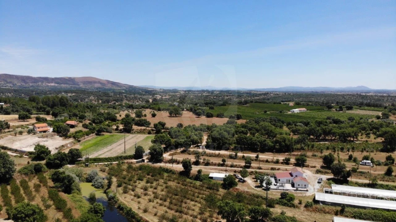 Quinta T1 para Venda em Alpedrinha Foto 1