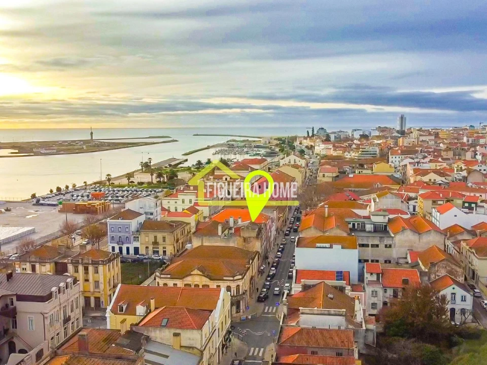Prédio para Venda em Buarcos Foto 2