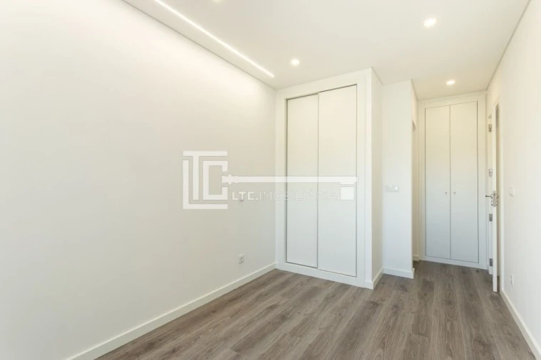 Apartamento T3 para Venda em Olivais Foto 16