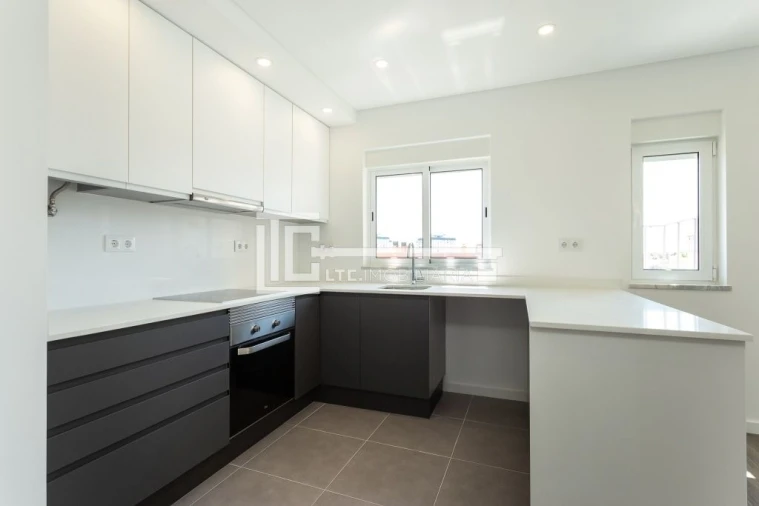 Apartamento T3 para Venda em Olivais Foto 7