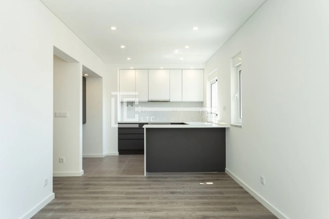Apartamento T3 para Venda em Olivais Foto 5