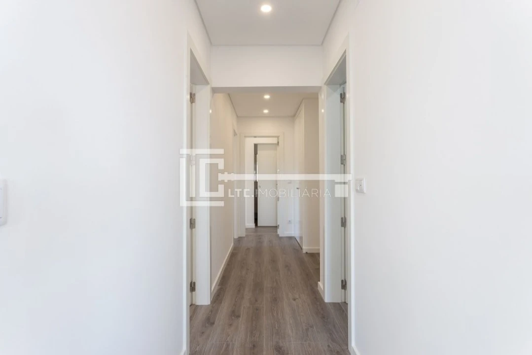 Apartamento T3 para Venda em Olivais Foto 2