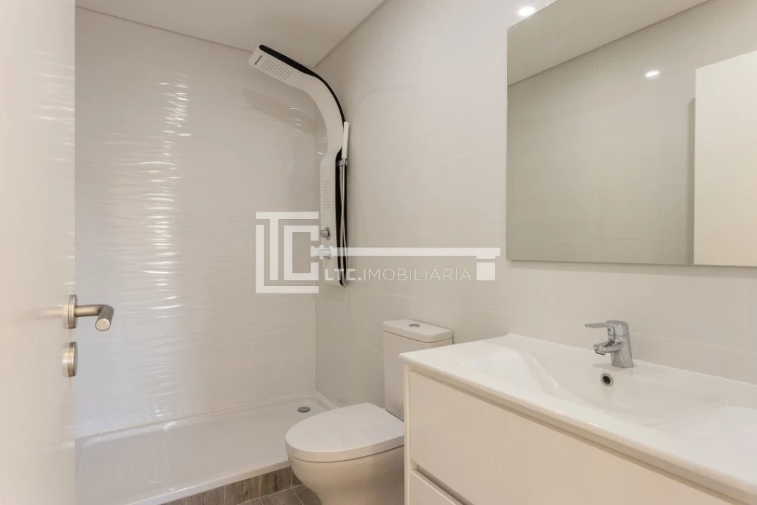 Apartamento T3 para Venda em Olivais Foto 13