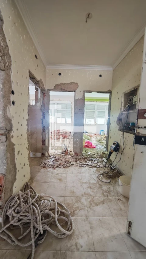 Apartamento T2 para Venda em Sacavém e Prior Velho