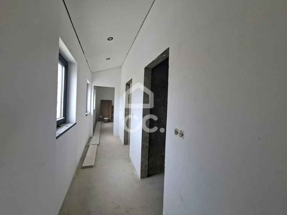 Moradia T2 para Venda em Terra Chã Foto 7