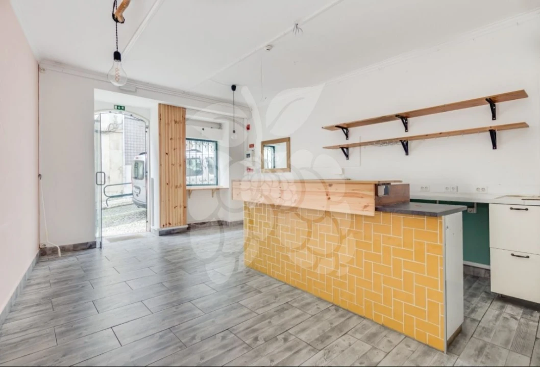 Apartamento T1 para Venda em Santo António Foto 9