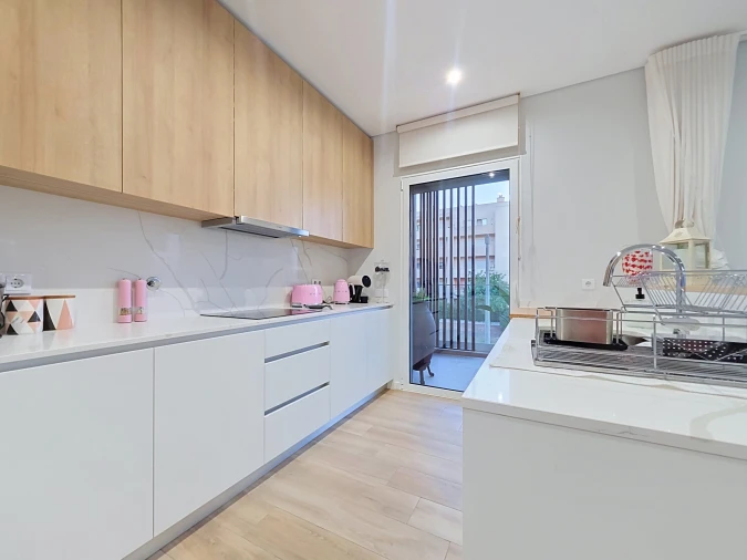 Apartamento T2 para Venda em Portimão Foto 56