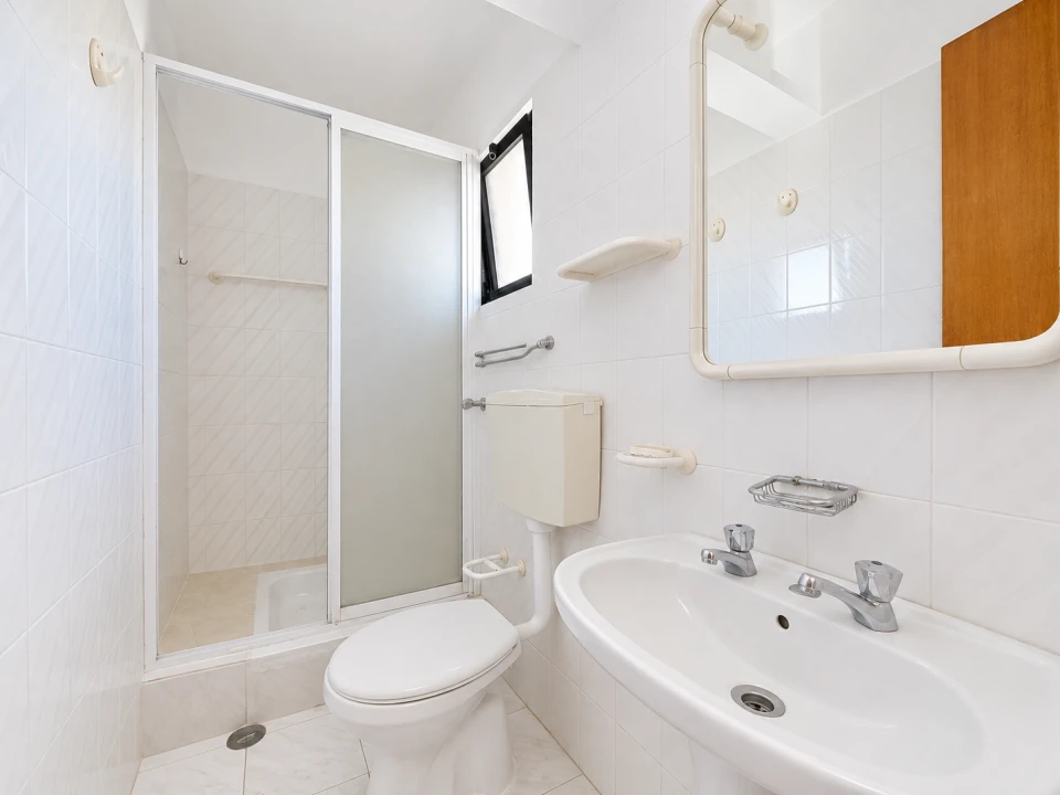 Apartamento T1 para Venda em Lagoa e Carvoeiro Foto 9