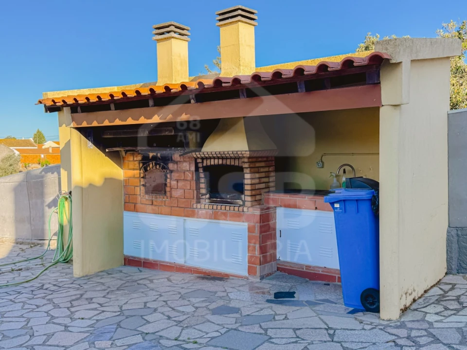 Moradia T4 para Venda em Barrosa Foto 37