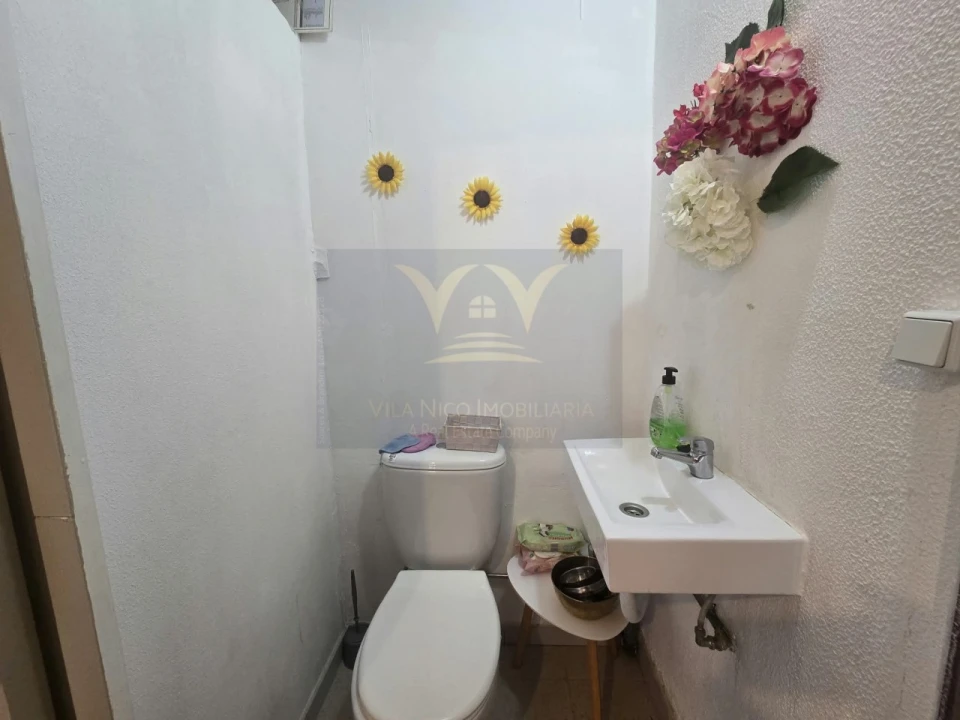 Loja para Arrendamento em Portimão Foto 8