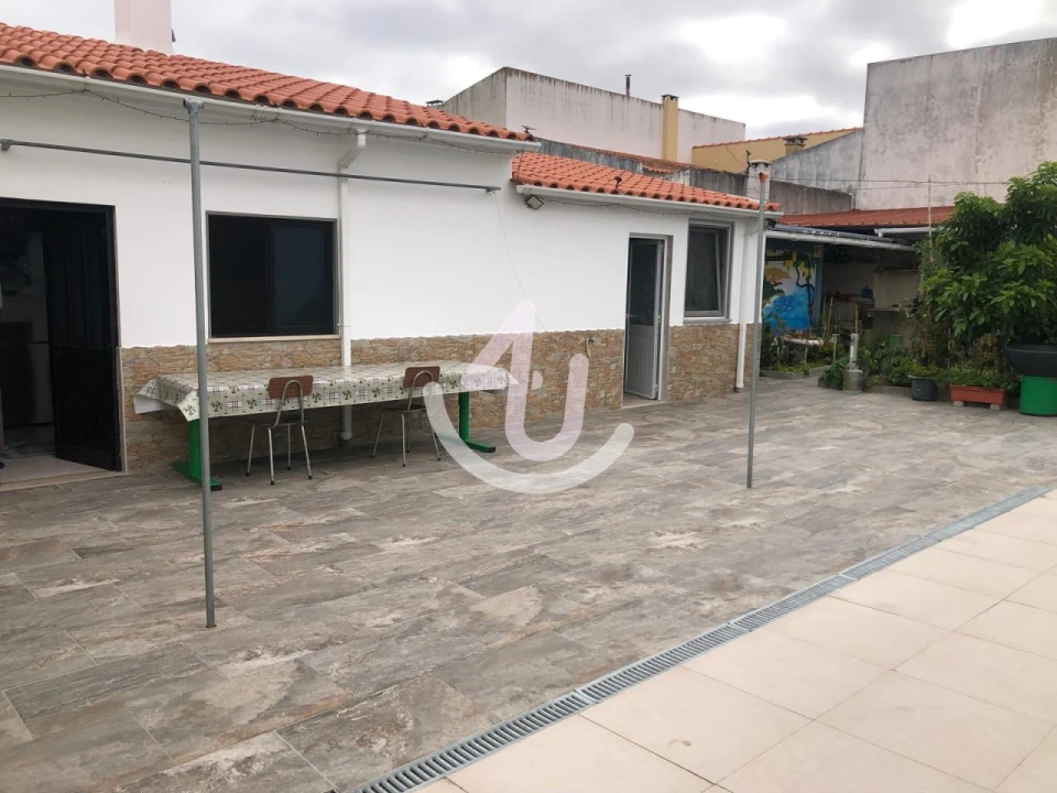 Moradia T4 para Venda em Alfeizerão Foto 4