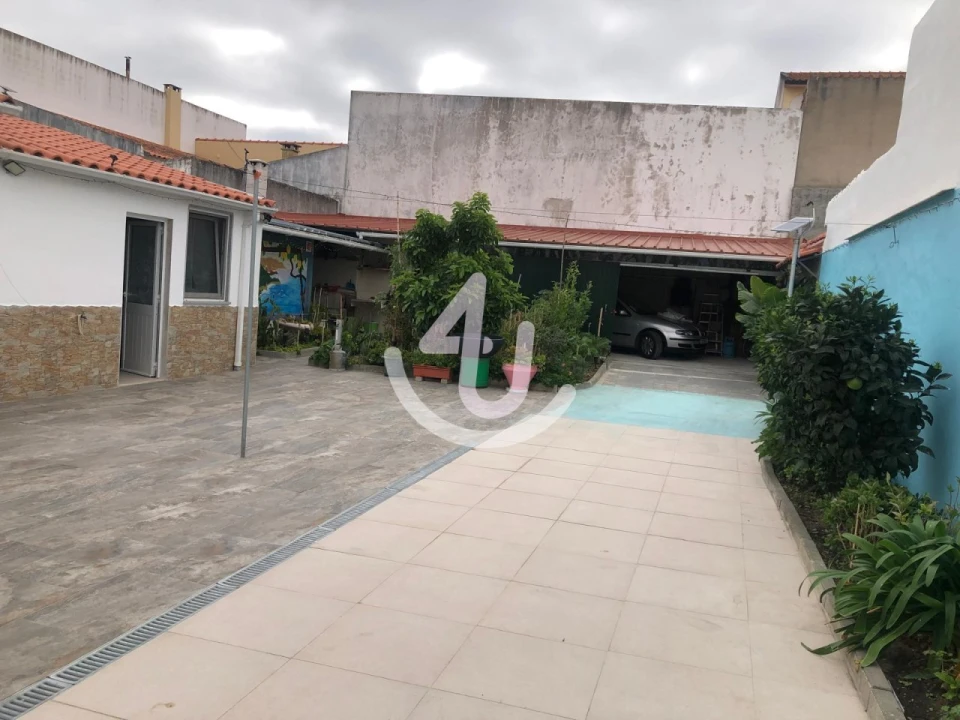 Moradia T4 para Venda em Alfeizerão Foto 13