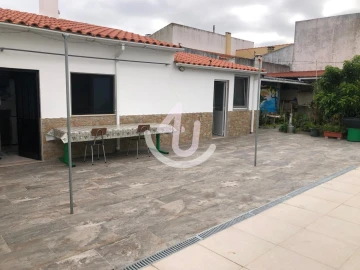 Moradia T4 para Venda em Alfeizerão