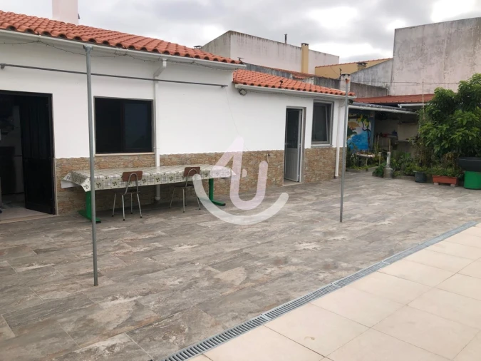 Moradia T4 para Venda em Alfeizerão Foto 4