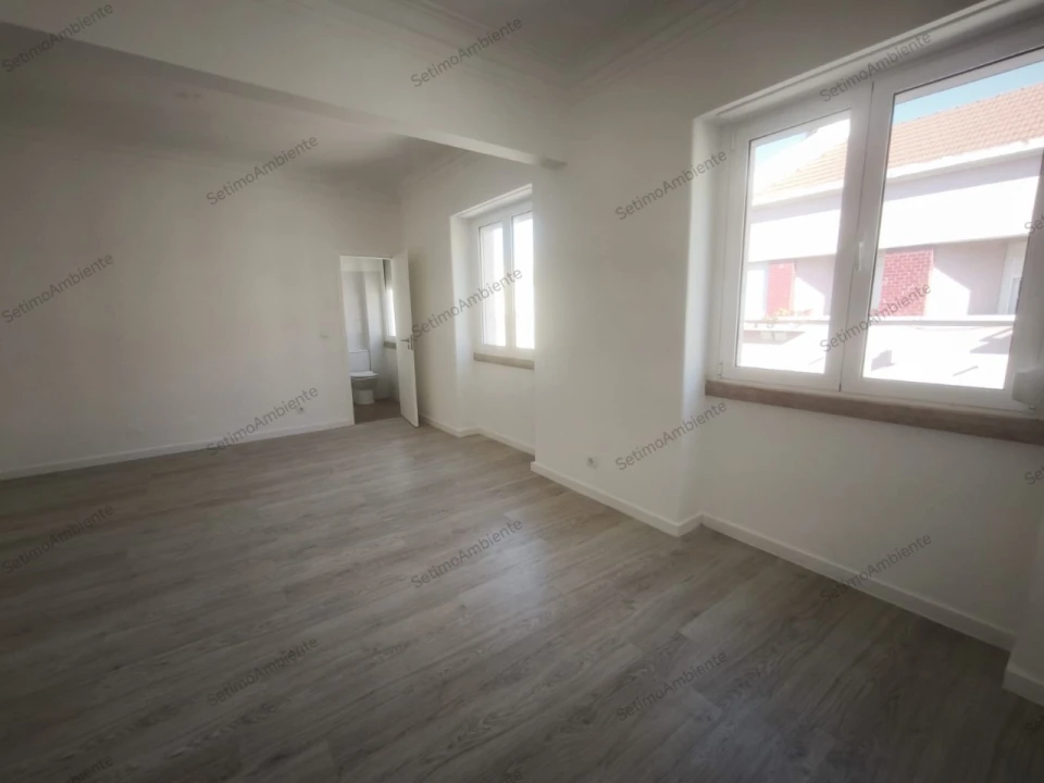 Apartamento T1 para Venda em São Vicente Foto 1