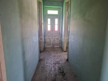 Moradia T4 para Venda em Oliveirinha