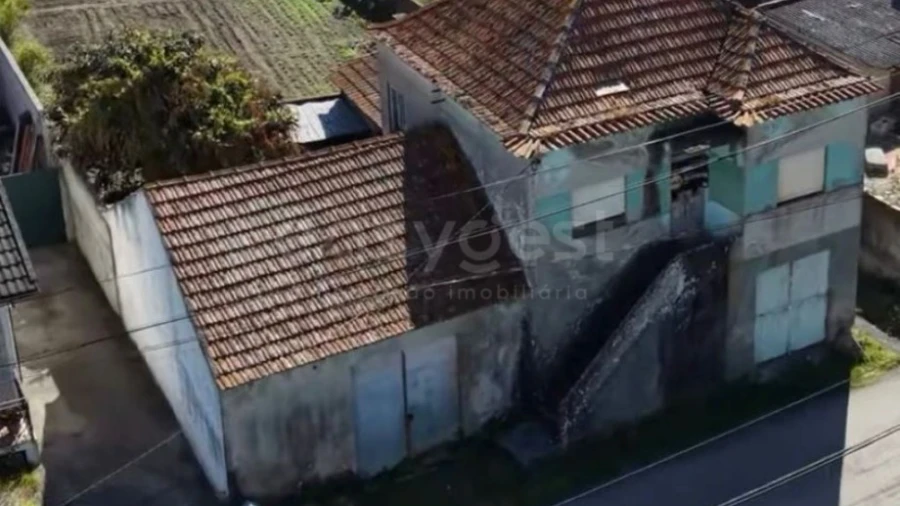 Moradia T4 para Venda em Oliveirinha