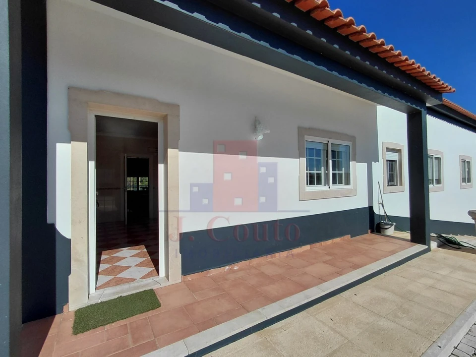 Moradia T4 para Arrendamento em Nadadouro Foto 13