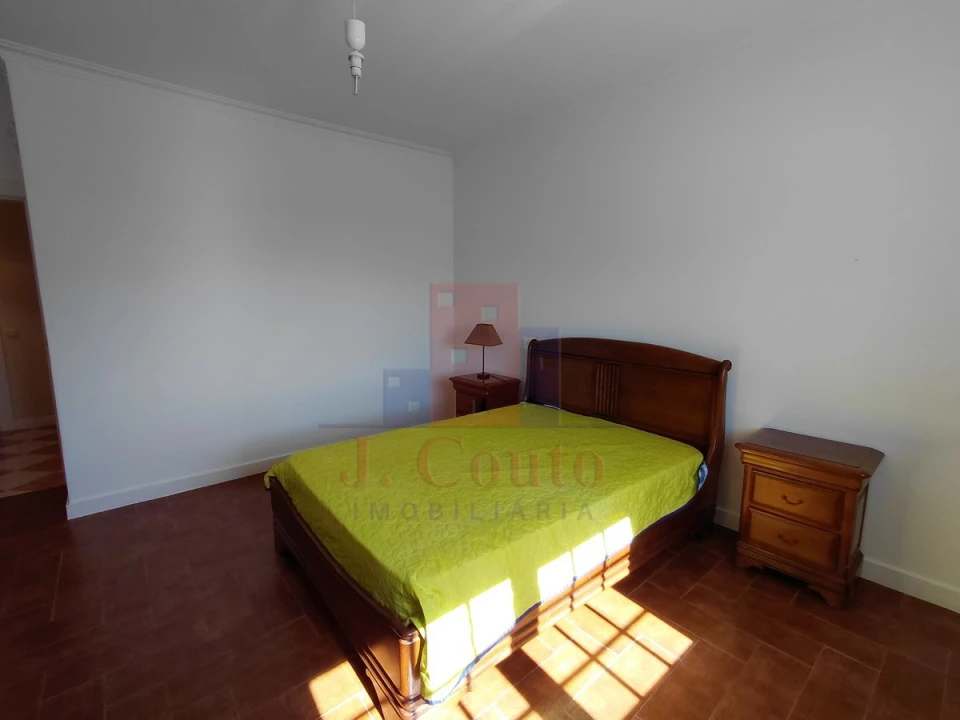 Moradia T4 para Arrendamento em Nadadouro Foto 41