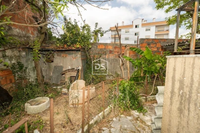 Moradia T4 para Venda em Marrazes e Barosa