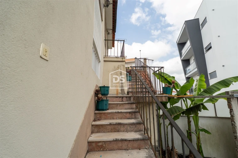 Moradia T4 para Venda em Marrazes e Barosa Foto 50