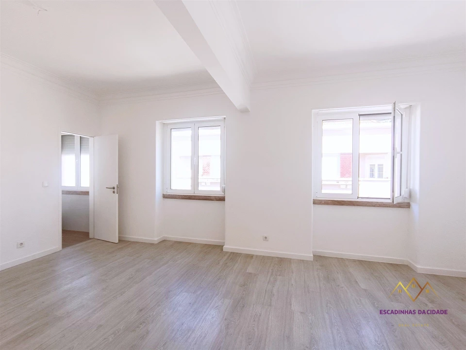Apartamento T2 para Venda em São Vicente Foto 2