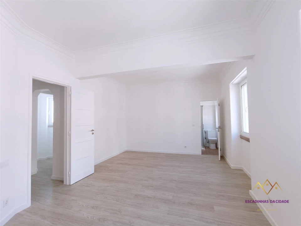 Apartamento T2 para Venda em São Vicente Foto 5