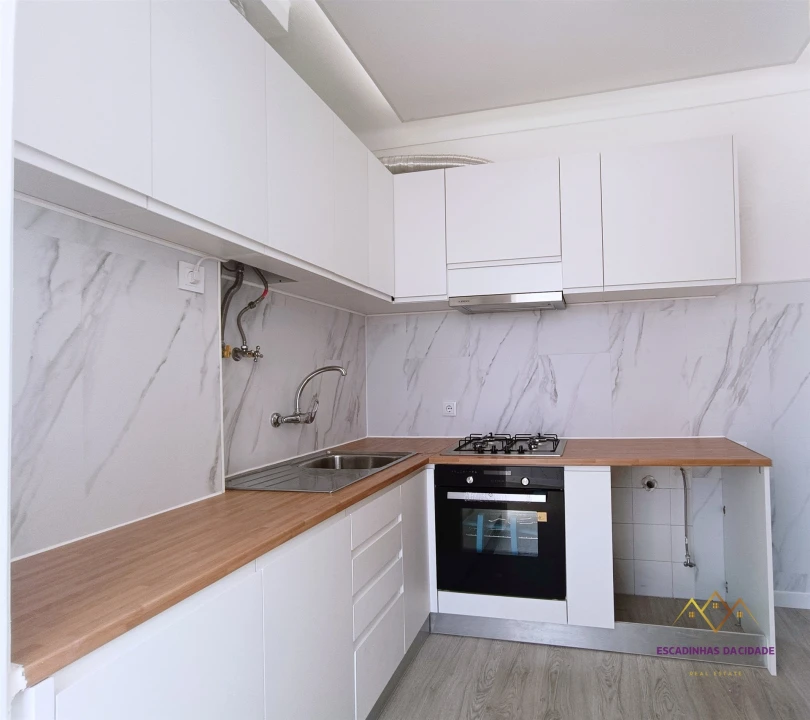 Apartamento T2 para Venda em São Vicente Foto 8