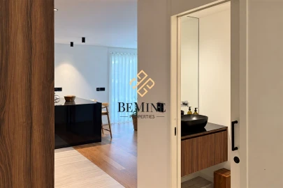Apartamento T1 para Arrendamento em São Martinho