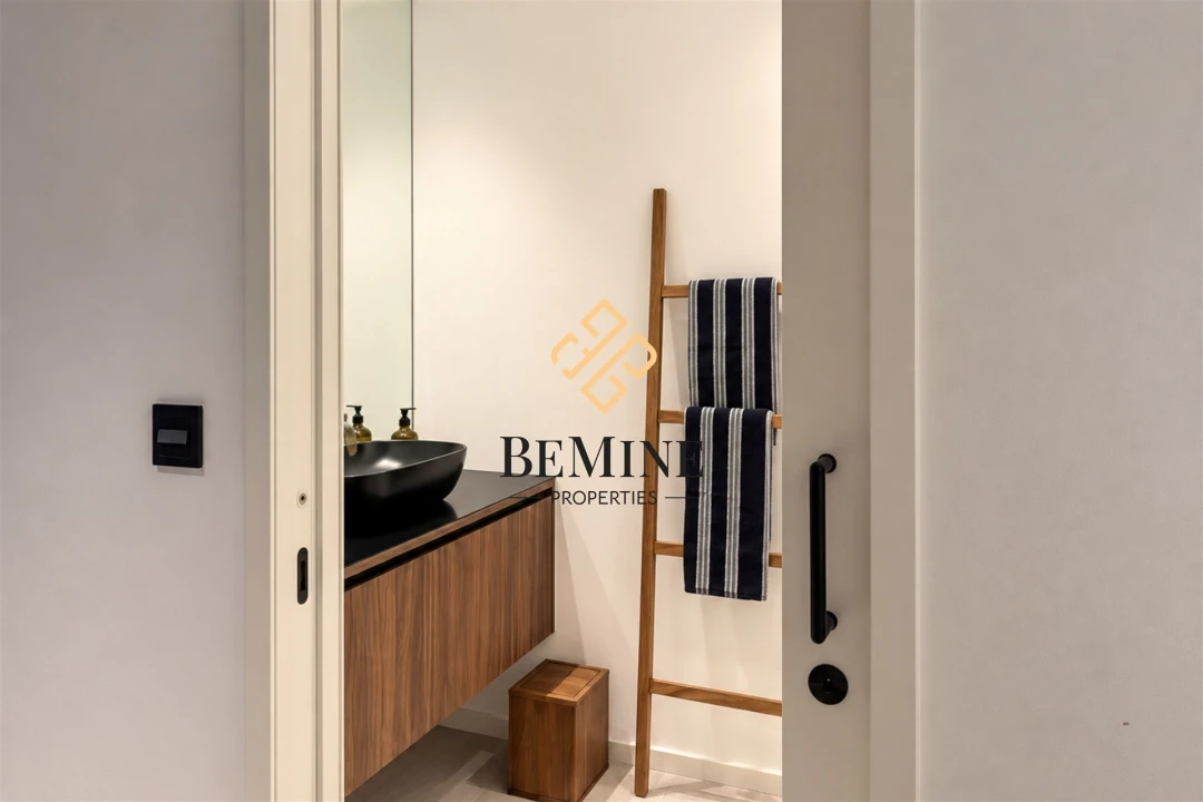 Apartamento T1 para Arrendamento em São Martinho Foto 13